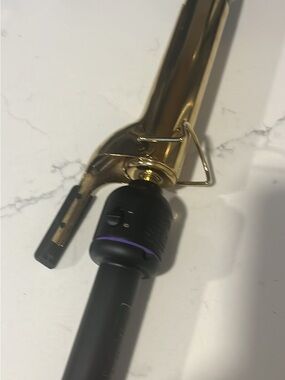 Hot Tools 1 1/4 inch curling iron